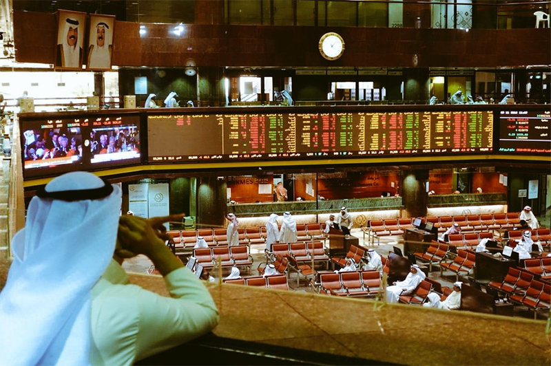 Boursa Kuwait opens week with declines across indices