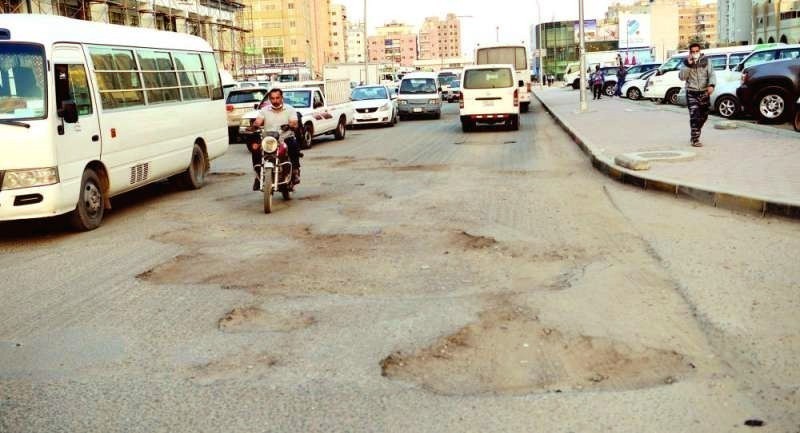 Chinese firms await MPW nod to repair Kuwaiti roads