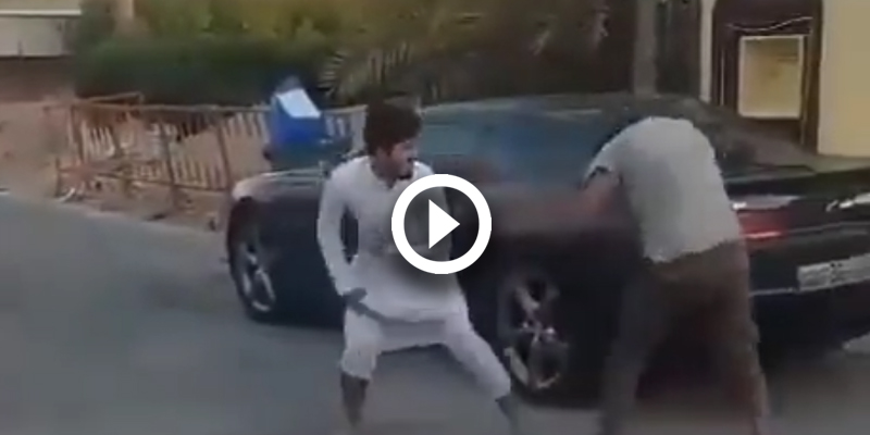 Fight Video Between A Kuwaiti Citizen and Bangladeshi Expat Probed