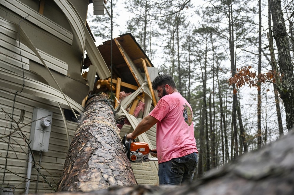 Tornadoes kill 3 and leave trails of destruction in the central US ...