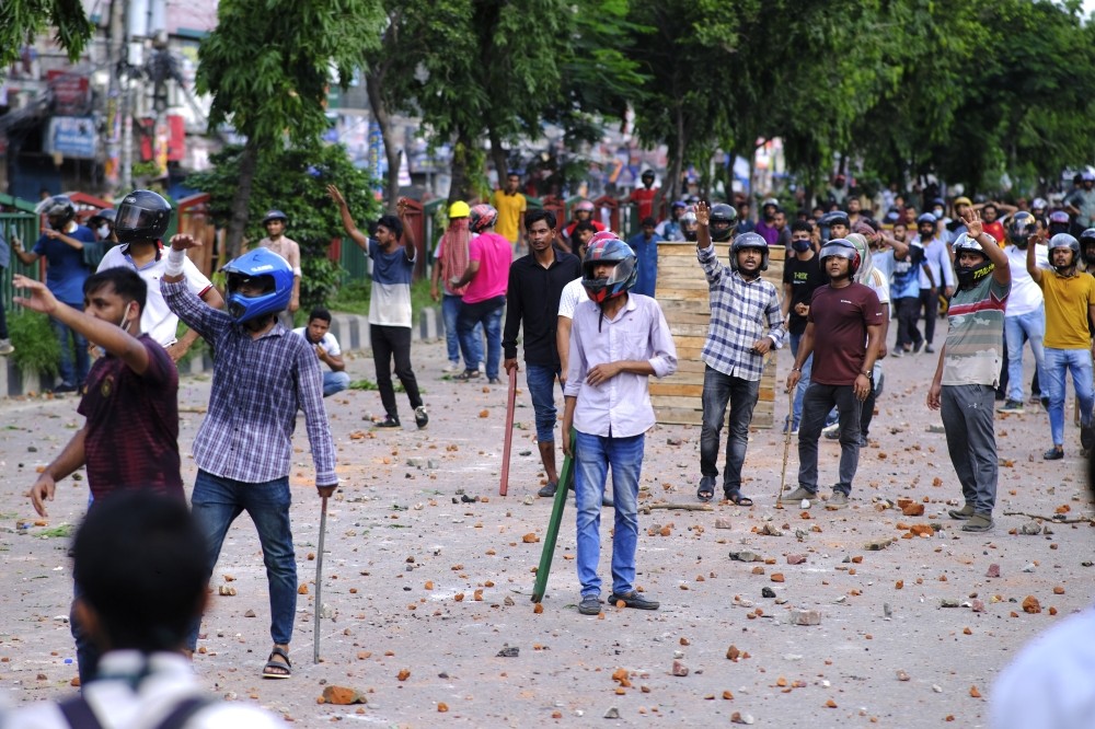 Government urges Bangladesh’s universities to close after 6 die in protests