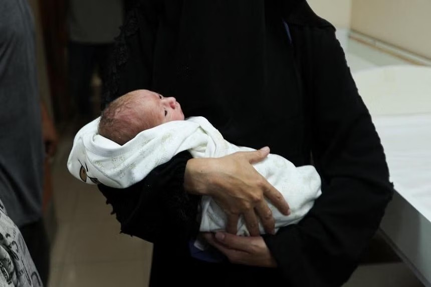 'Miracle baby' born in Gaza after airstrike kills pregnant mother