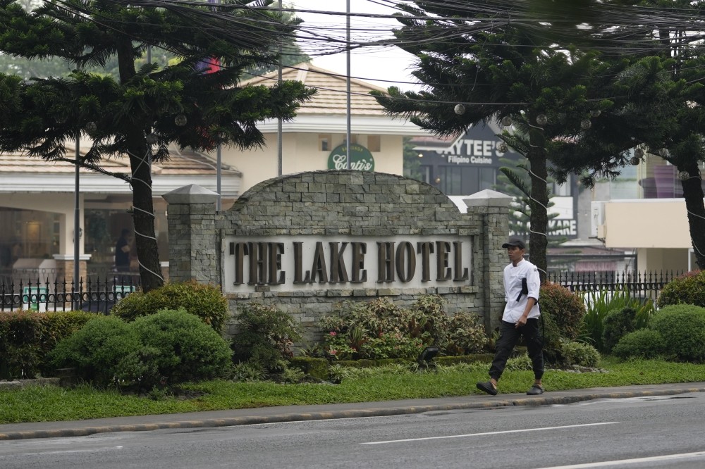 2 Australians and a Filipina killed in Philippine hotel, officials say